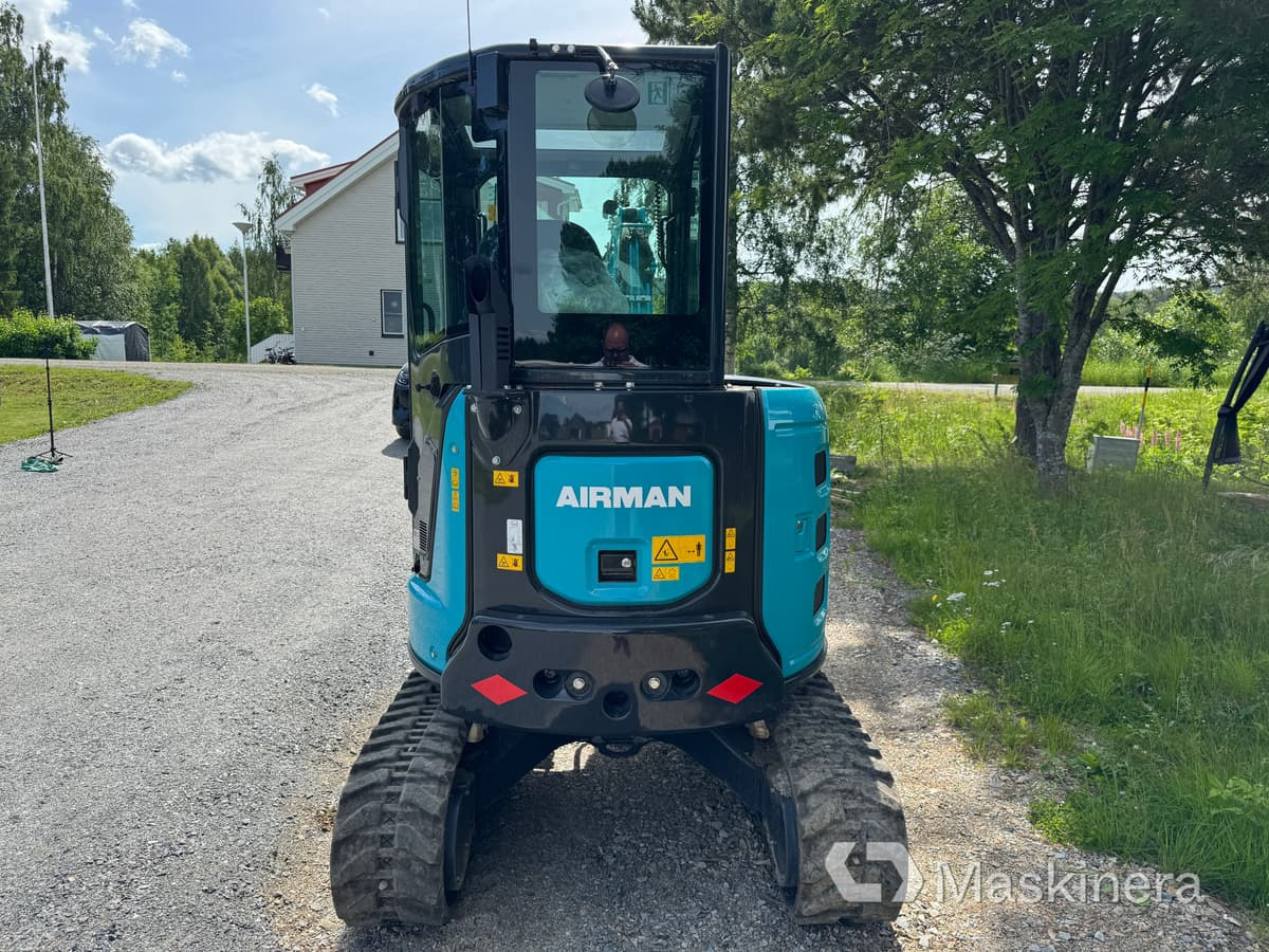 Grävmaskin Airman AX33u-7 med tillbehör - Kāpurķēžu ekskavators: foto 4 Grävmaskin Airman AX33u-7 med tillbehör - Kāpurķēžu ekskavators: foto 4