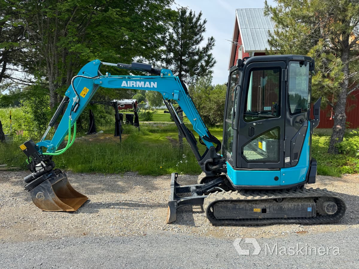 Grävmaskin Airman AX33u-7 med tillbehör - Kāpurķēžu ekskavators: foto 2 Grävmaskin Airman AX33u-7 med tillbehör - Kāpurķēžu ekskavators: foto 2