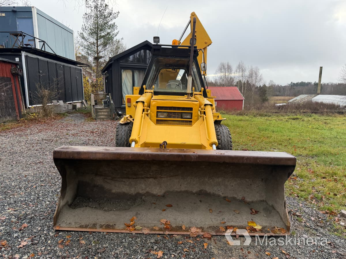 Grävlastare JCB 3C/3D med tillbehör - Ekskavators-iekrāvējs: foto 3 Grävlastare JCB 3C/3D med tillbehör - Ekskavators-iekrāvējs: foto 3