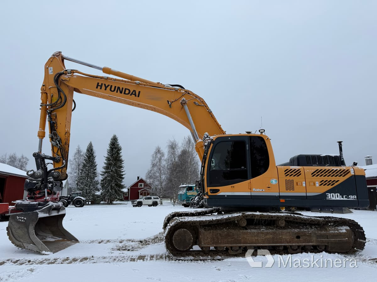 Grävmaskin Hyundai Robex 300LC-9A - Kāpurķēžu ekskavators: foto 2 Grävmaskin Hyundai Robex 300LC-9A - Kāpurķēžu ekskavators: foto 2