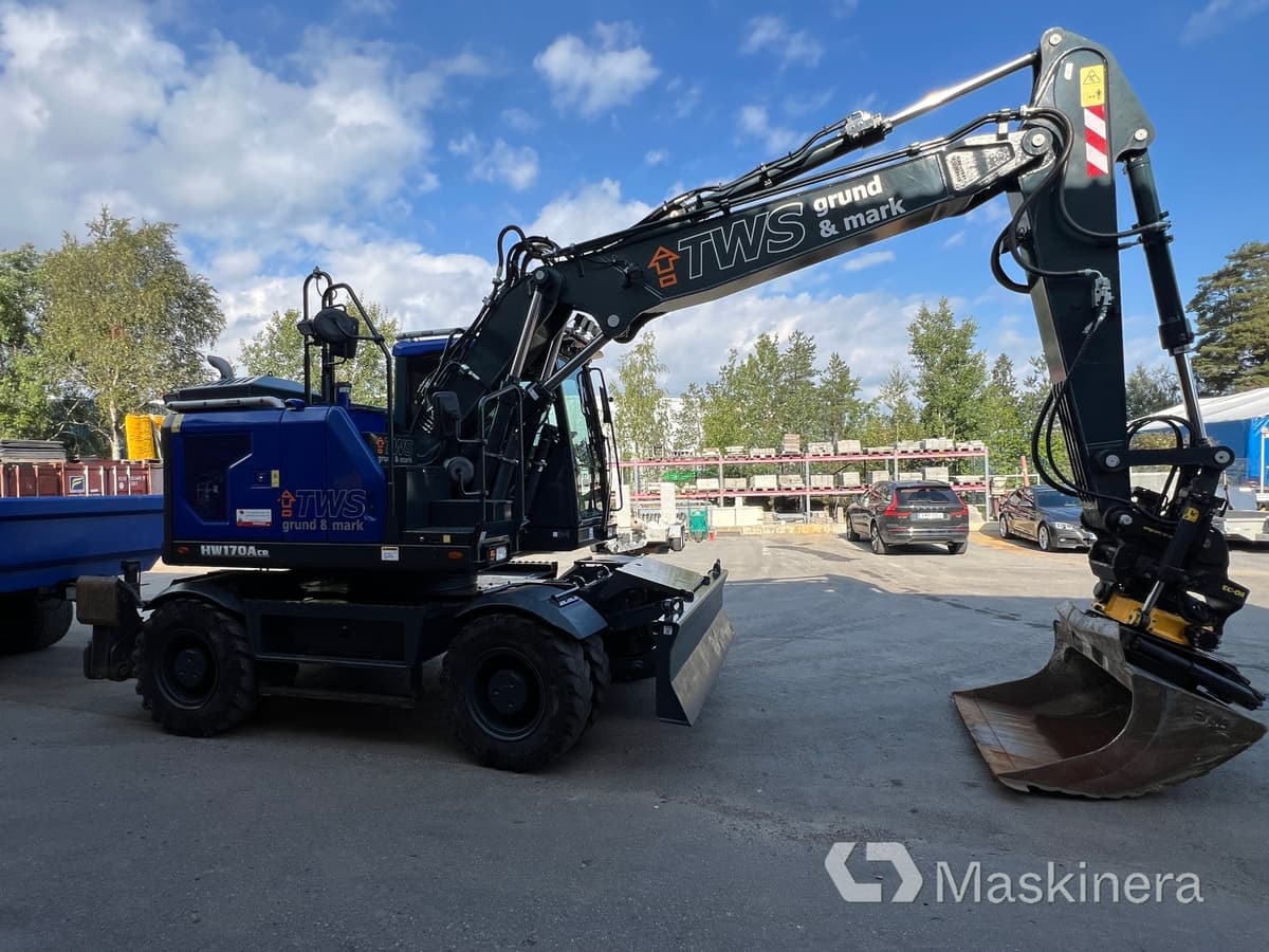 Hjulgrävare Hyundai HW170A CR med tillbehör - Kāpurķēžu ekskavators: foto 4 Hjulgrävare Hyundai HW170A CR med tillbehör - Kāpurķēžu ekskavators: foto 4