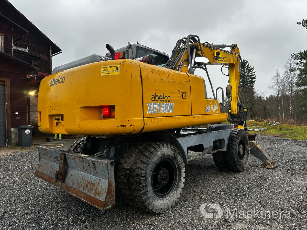 Hjulgrävare XCMG XE150W med flertal redskap - Kāpurķēžu ekskavators: foto 5 Hjulgrävare XCMG XE150W med flertal redskap - Kāpurķēžu ekskavators: foto 5