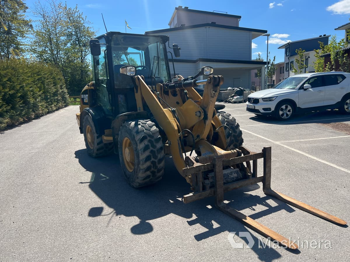 Hjullastare CAT 906M med redskap - Riteņu iekrāvējs: foto 3 Hjullastare CAT 906M med redskap - Riteņu iekrāvējs: foto 3