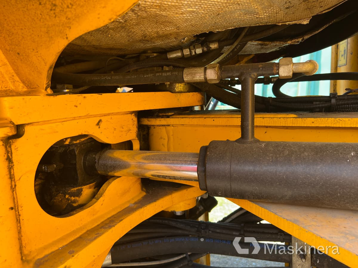 Riteņu iekrāvējs Hjullastare JCB 435S (Reparationsobjekt): foto 43