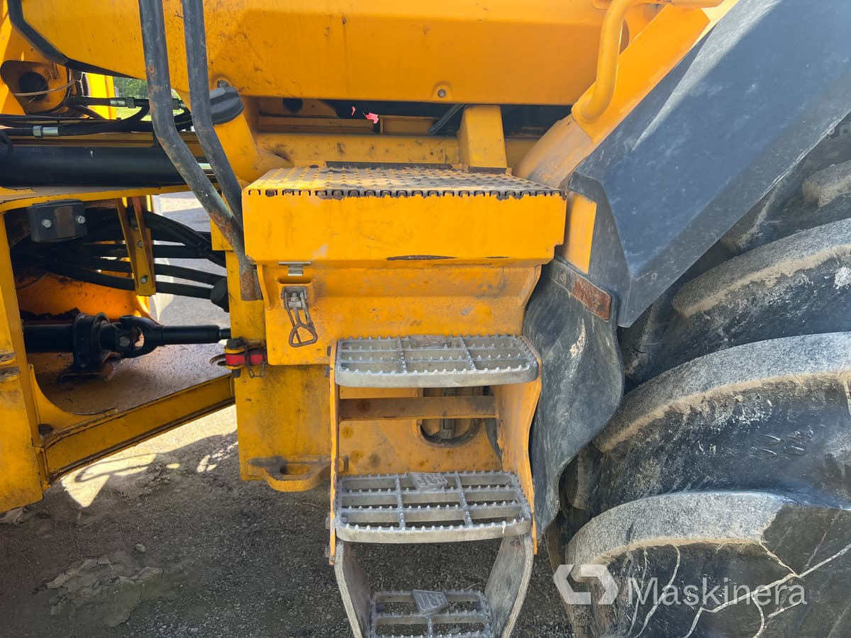 Riteņu iekrāvējs Hjullastare JCB 435S (Reparationsobjekt): foto 35