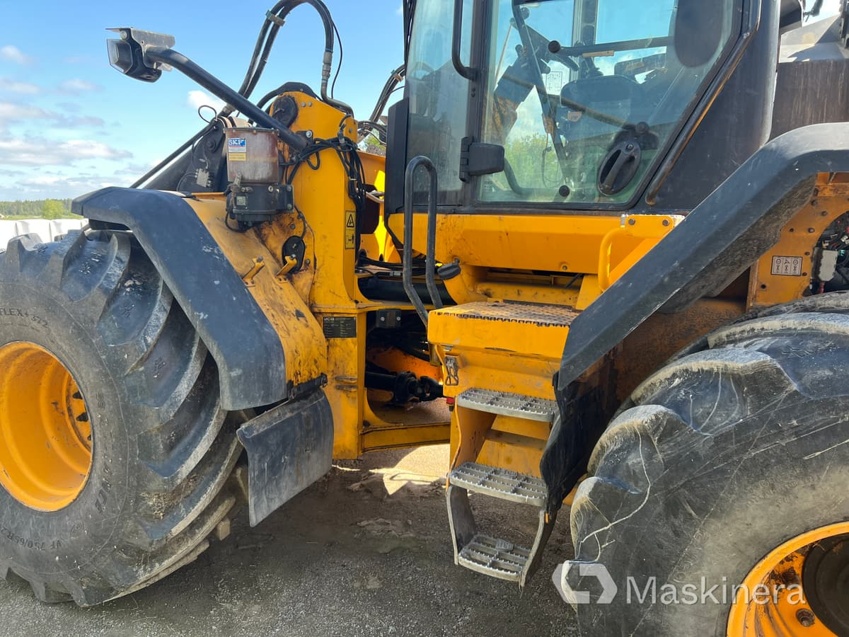 Riteņu iekrāvējs Hjullastare JCB 435S (Reparationsobjekt): foto 8
