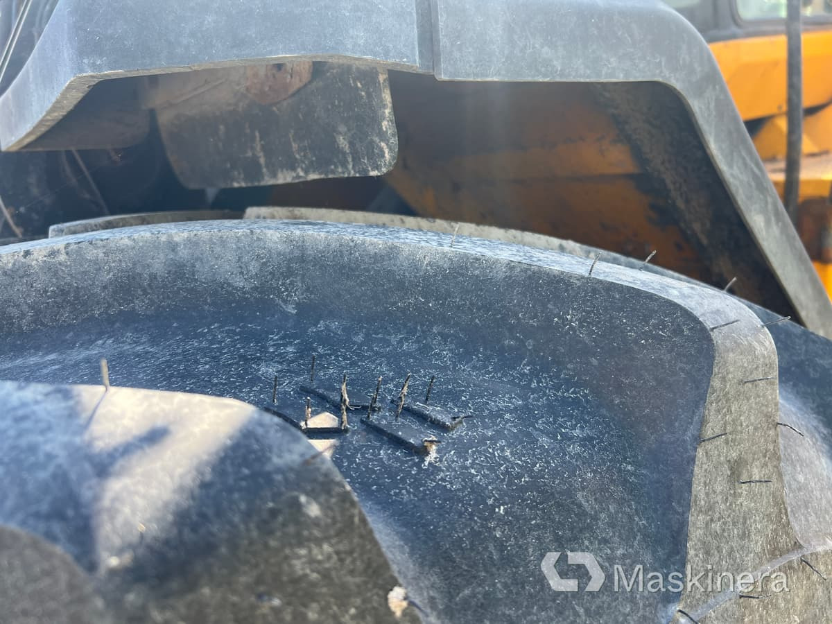 Riteņu iekrāvējs Hjullastare JCB 435S (Reparationsobjekt): foto 12