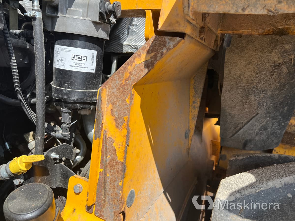 Riteņu iekrāvējs Hjullastare JCB 435S (Reparationsobjekt): foto 40