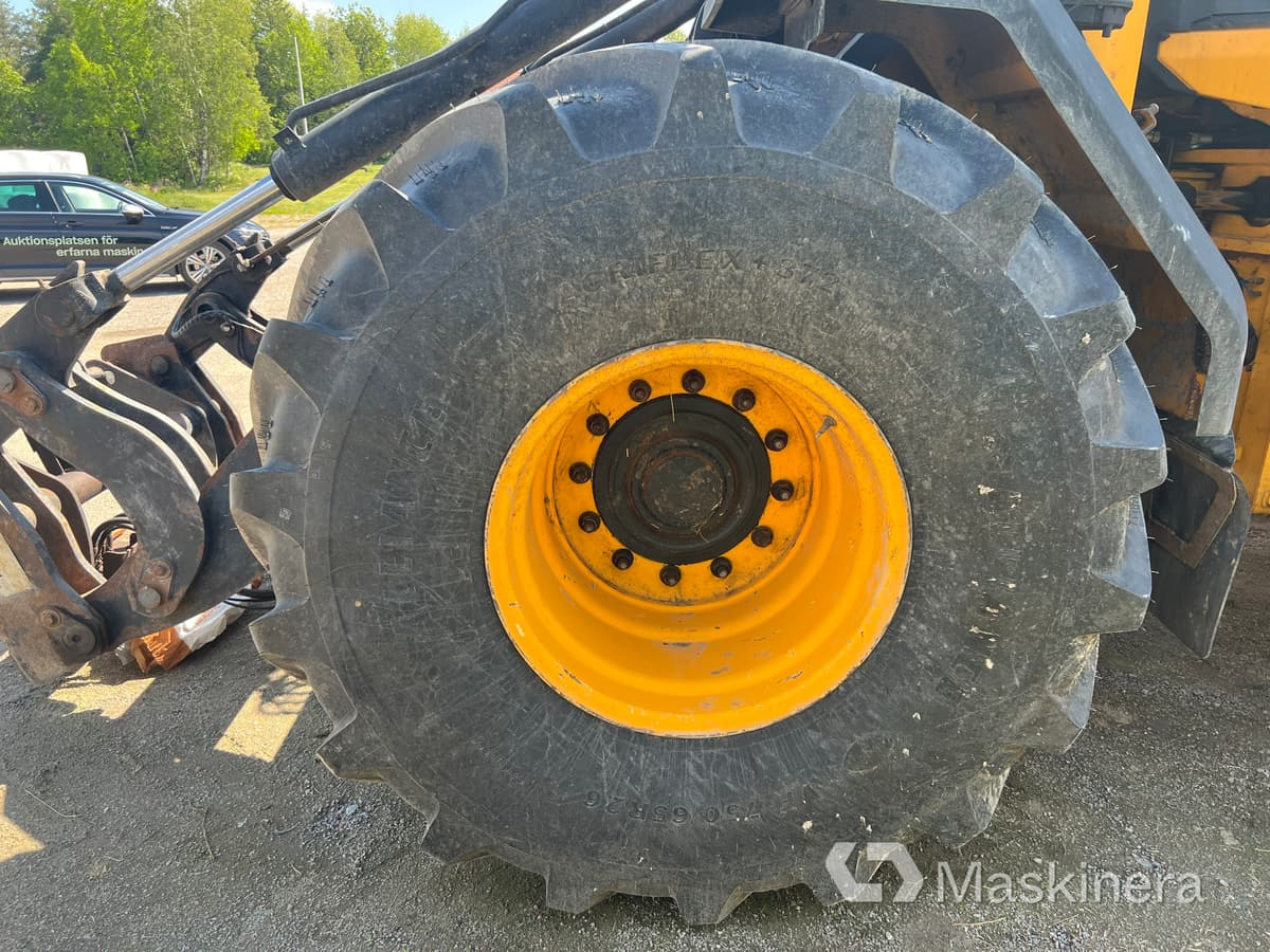 Riteņu iekrāvējs Hjullastare JCB 435S (Reparationsobjekt): foto 10
