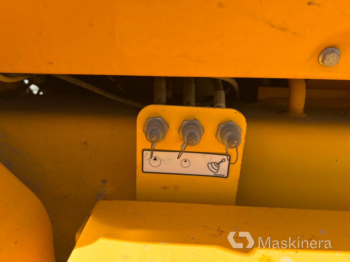 Riteņu iekrāvējs Hjullastare JCB 435S (Reparationsobjekt): foto 42