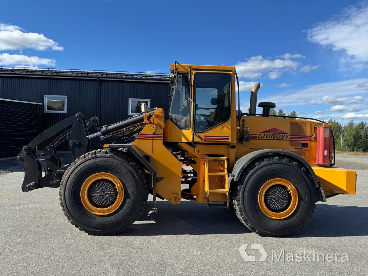 Hjullastare Ljungby L18 med våg - Riteņu iekrāvējs: foto 2 Hjullastare Ljungby L18 med våg - Riteņu iekrāvējs: foto 2