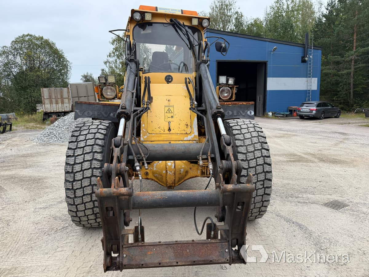 Hjullastare Volvo BM L70 - Riteņu iekrāvējs: foto 2 Hjullastare Volvo BM L70 - Riteņu iekrāvējs: foto 2