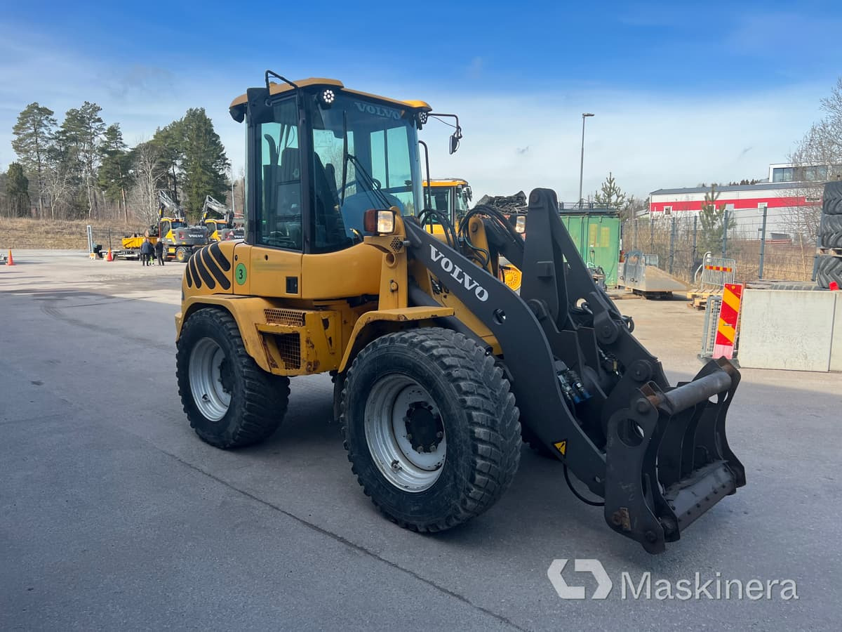 Hjullastare Volvo L35B - Riteņu iekrāvējs: foto 3 Hjullastare Volvo L35B - Riteņu iekrāvējs: foto 3