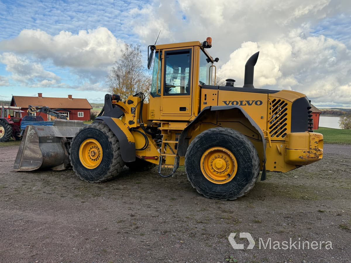 Hjullastare Volvo L90E med tillbehör - Riteņu iekrāvējs: foto 2 Hjullastare Volvo L90E med tillbehör - Riteņu iekrāvējs: foto 2