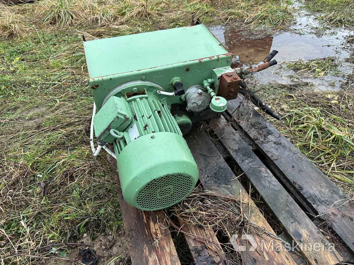 Hydraulpump BEVI SKG 132 S-4 - Hidrauliskais sūknis - Lauksaimniecības tehnika: foto 2 Hydraulpump BEVI SKG 132 S-4 - Hidrauliskais sūknis - Lauksaimniecības tehnika: foto 2