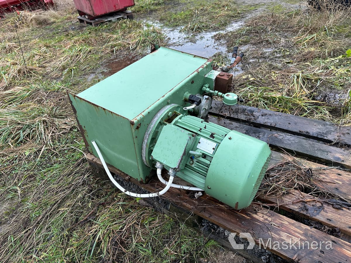Hydraulpump BEVI SKG 132 S-4 - Hidrauliskais sūknis - Lauksaimniecības tehnika: foto 1 Hydraulpump BEVI SKG 132 S-4 - Hidrauliskais sūknis - Lauksaimniecības tehnika: foto 1