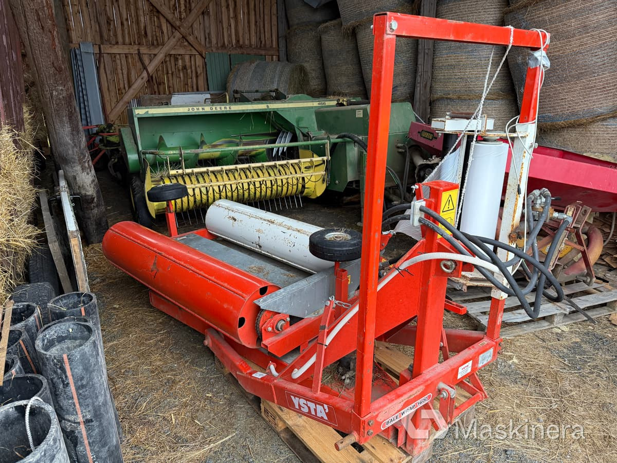 Inplastare Ysta Bale wrap 1600 med sidospakar - Ruļļu ietinējs: foto 1 Inplastare Ysta Bale wrap 1600 med sidospakar - Ruļļu ietinējs: foto 1