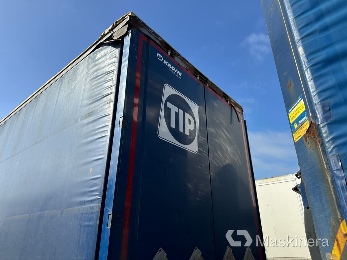 Kapelltrailer Krone SD - Tenta puspiekabe: foto 5 Kapelltrailer Krone SD - Tenta puspiekabe: foto 5