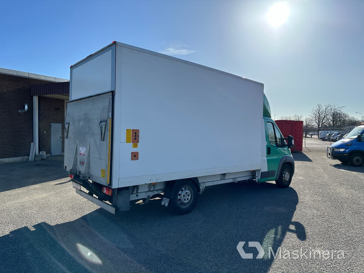 Lastbil Peugeot Boxer 2017 - Furgons ar slēgtā virsbūve: foto 5 Lastbil Peugeot Boxer 2017 - Furgons ar slēgtā virsbūve: foto 5