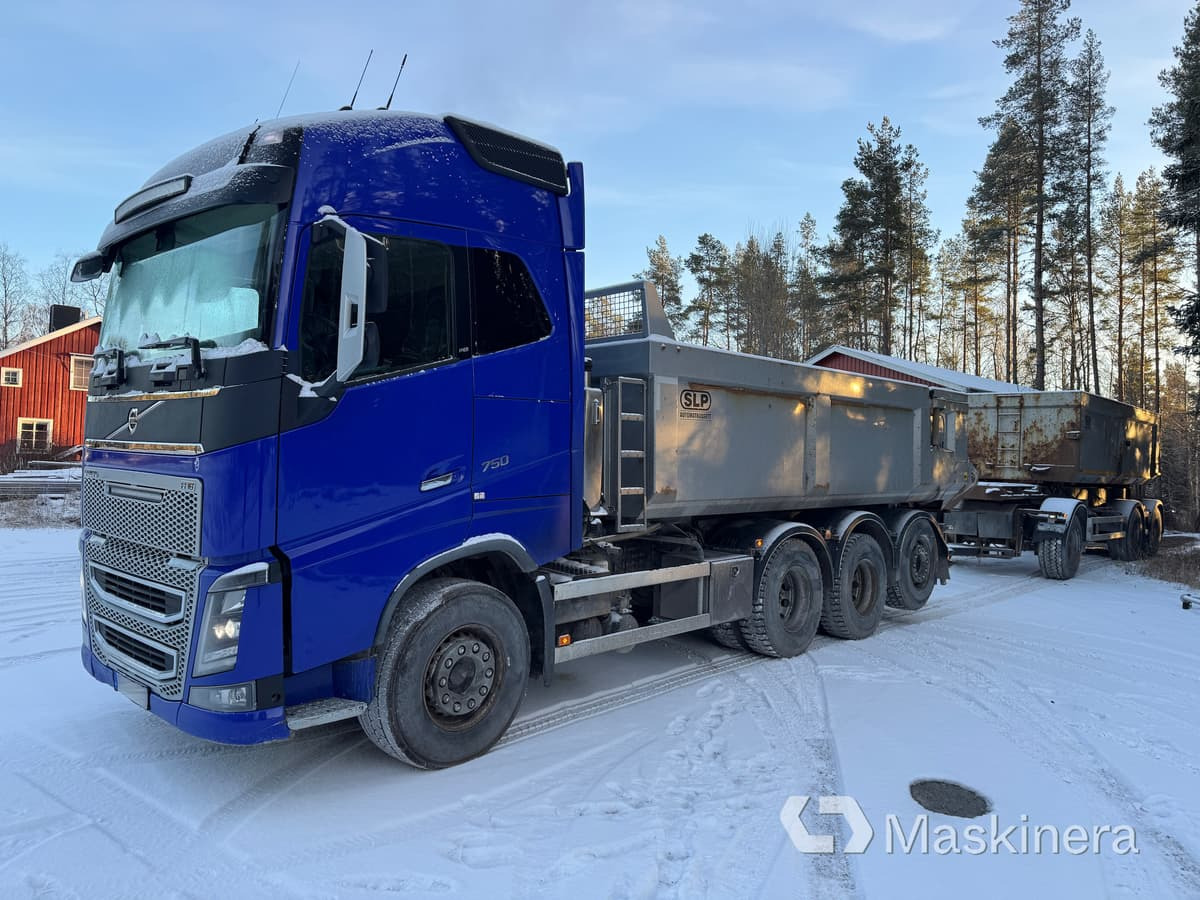 Lastbil Volvo FH16 750 med vagn - Kravas automašīna pašizgāzējs, Multilift/ Būvgružu konteinera piekabe: foto 1 Lastbil Volvo FH16 750 med vagn - Kravas automašīna pašizgāzējs, Multilift/ Būvgružu konteinera piekabe: foto 1