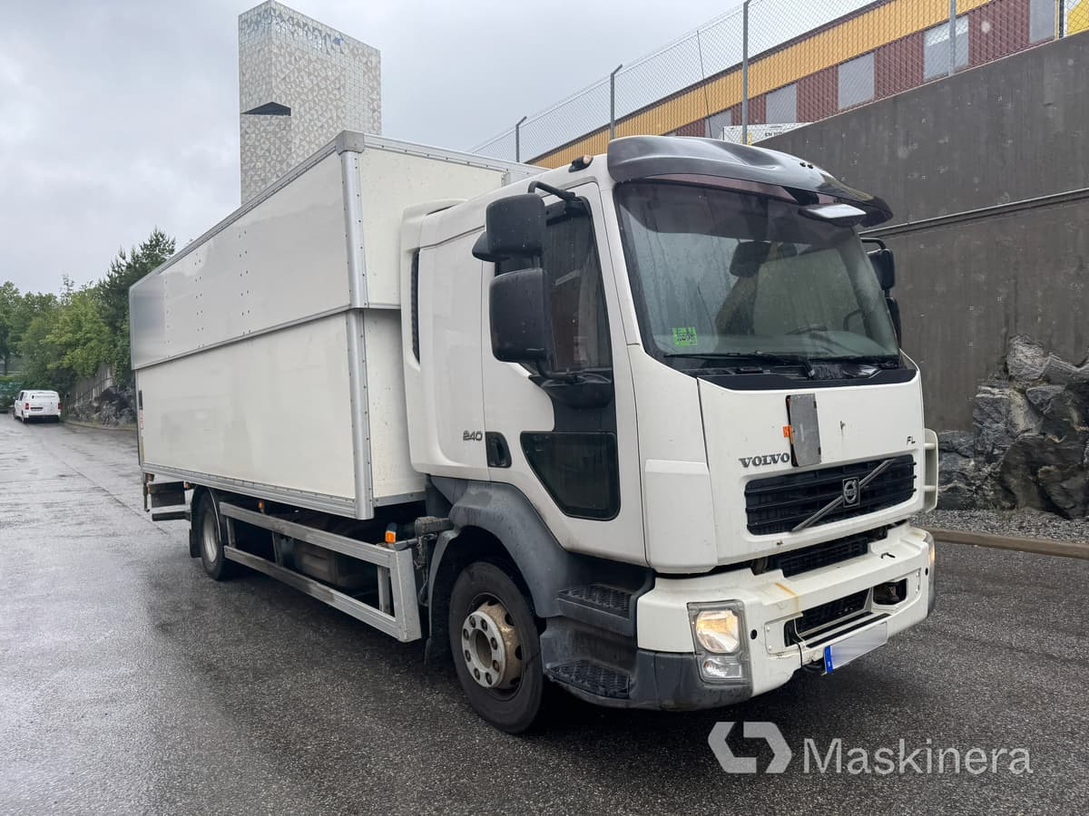 Lastbil Volvo FL-240 4X2 - Kravas automašīna ar slēgto virsbūvi: foto 3 Lastbil Volvo FL-240 4X2 - Kravas automašīna ar slēgto virsbūvi: foto 3