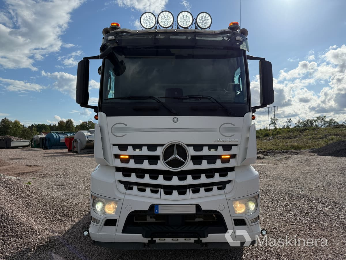 Lastväxlare Mercedes Arocs 2551 - Pacēlājs ar āķi: foto 2 Lastväxlare Mercedes Arocs 2551 - Pacēlājs ar āķi: foto 2