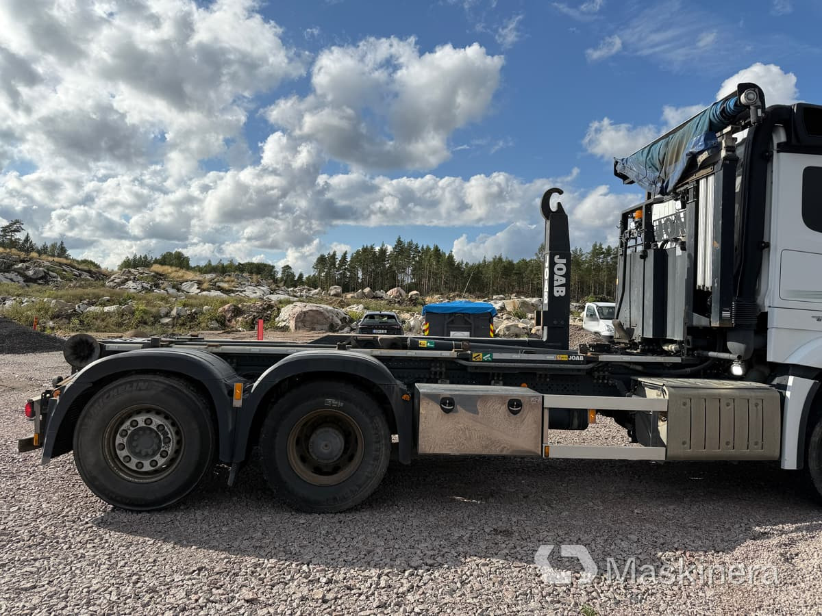 Lastväxlare Mercedes Arocs 2551 - Pacēlājs ar āķi: foto 5 Lastväxlare Mercedes Arocs 2551 - Pacēlājs ar āķi: foto 5