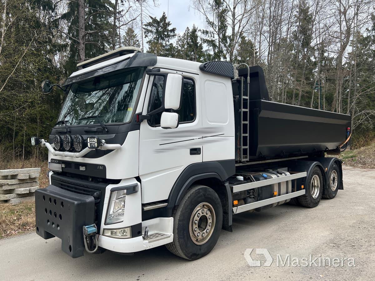 Lastväxlare Volvo FM Plog/Saltutrustad - Pacēlājs ar āķi: foto 1 Lastväxlare Volvo FM Plog/Saltutrustad - Pacēlājs ar āķi: foto 1