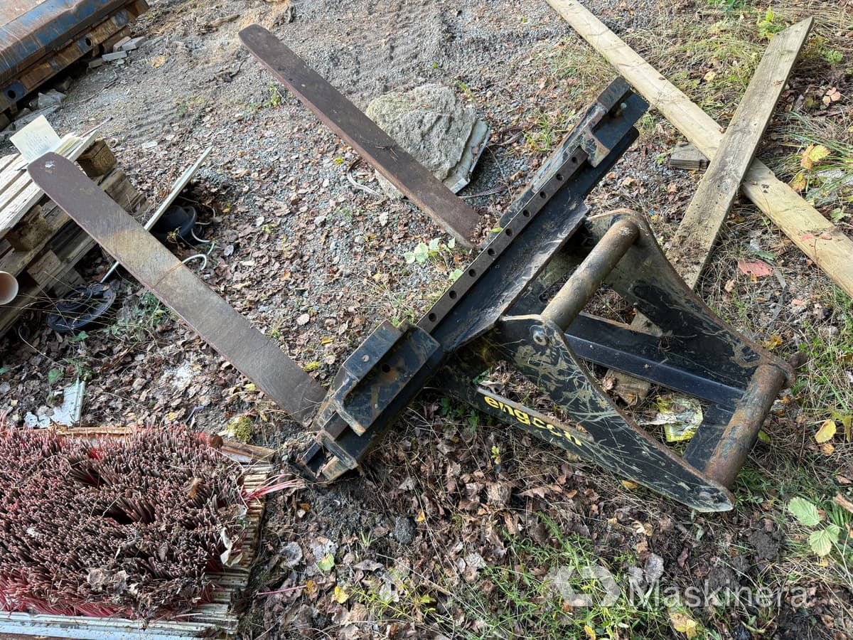 Pallgafflar/Gaffelställ S60 Engcon - Dakšas: foto 5 Pallgafflar/Gaffelställ S60 Engcon - Dakšas: foto 5