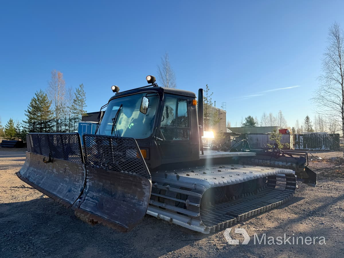 Pistmaskin PistenBully PB39 - Sniega novākšanas tehnika: foto 1 Pistmaskin PistenBully PB39 - Sniega novākšanas tehnika: foto 1