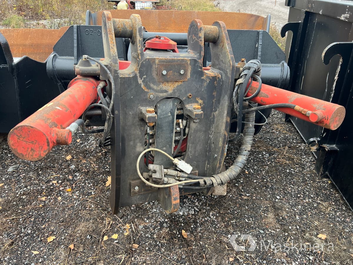 Planerskopa ABT med Rototilt RT80 - Ekskavatora kauss: foto 4 Planerskopa ABT med Rototilt RT80 - Ekskavatora kauss: foto 4