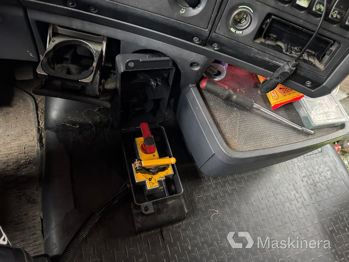 Kravas automašīna pašizgāzējs Scania R500LB8X4*4HHA Kassett bil Scania R500 tridem med vagn: foto 26