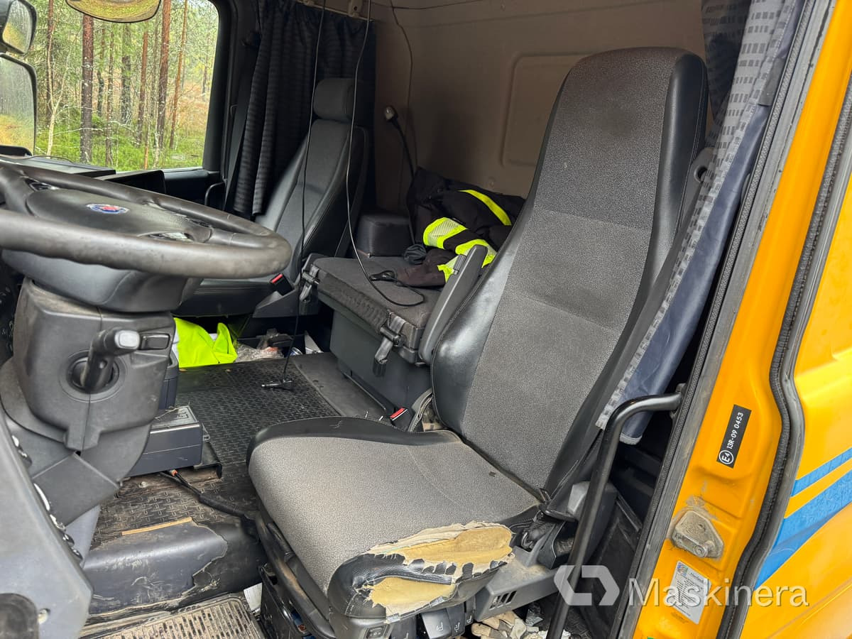 Kravas automašīna pašizgāzējs Scania R500LB8X4*4HHA Kassett bil Scania R500 tridem med vagn: foto 13