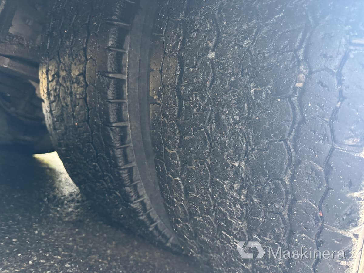 Kravas automašīna pašizgāzējs Scania R500LB8X4*4HHA Kassett bil Scania R500 tridem med vagn: foto 34