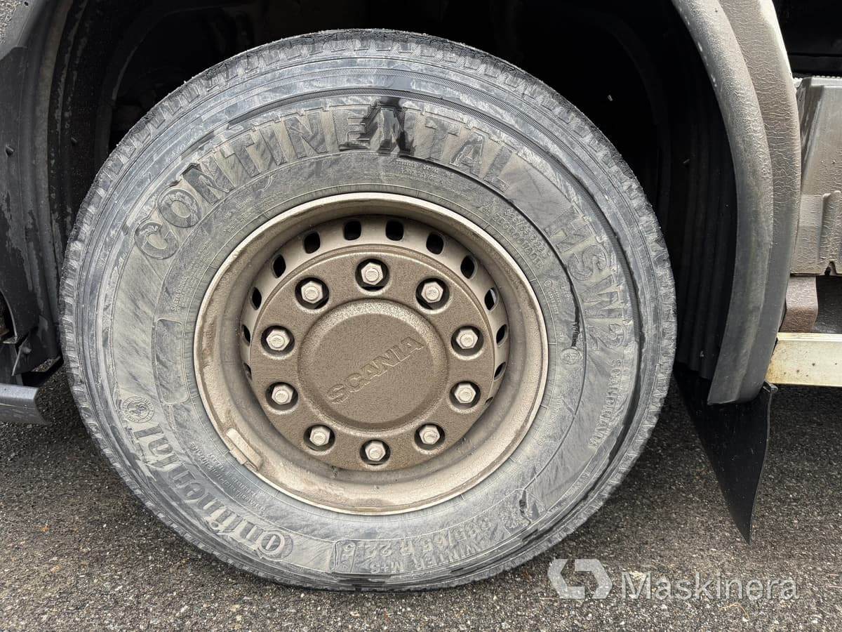 Kravas automašīna pašizgāzējs Scania R500LB8X4*4HHA Kassett bil Scania R500 tridem med vagn: foto 31