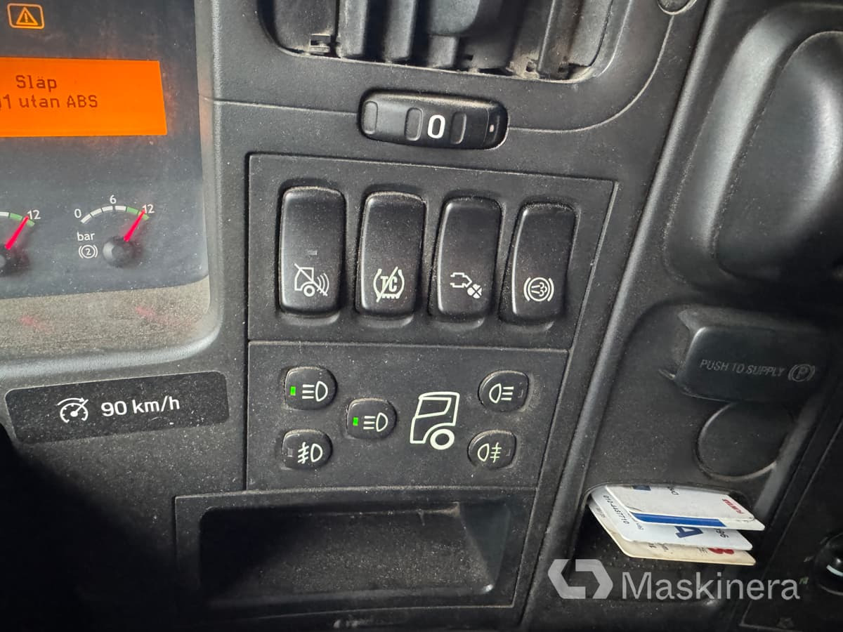 Kravas automašīna pašizgāzējs Scania R500LB8X4*4HHA Kassett bil Scania R500 tridem med vagn: foto 20