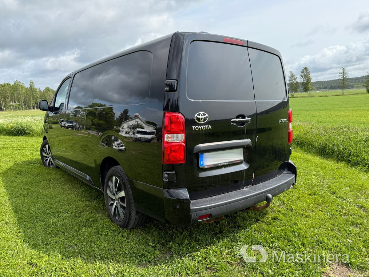 Skåpbil Toyota Proace 2,0 D - Kravas mikroautobuss: foto 3 Skåpbil Toyota Proace 2,0 D - Kravas mikroautobuss: foto 3