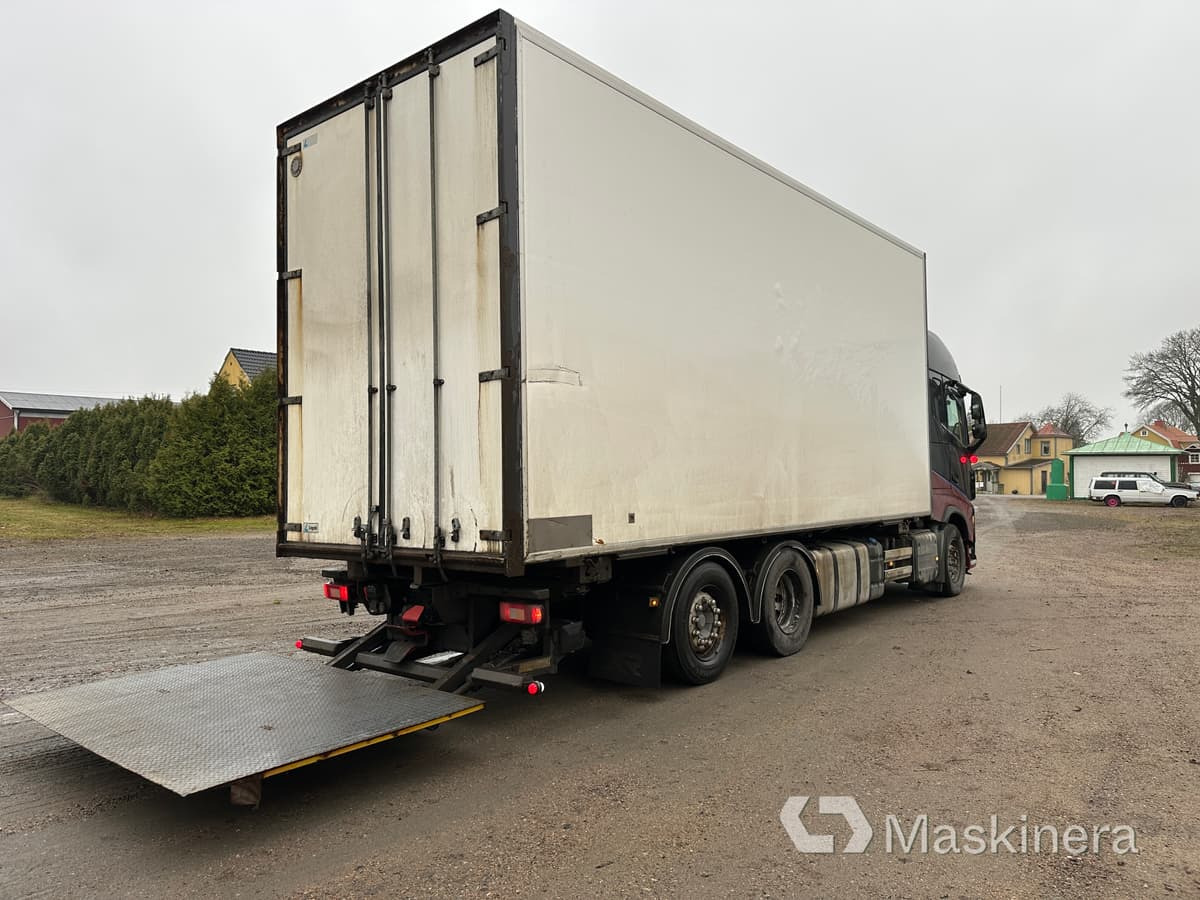 Skåpekipage Volvo FH – Närko D4H - Kravas automašīna ar slēgto virsbūvi: foto 5 Skåpekipage Volvo FH – Närko D4H - Kravas automašīna ar slēgto virsbūvi: foto 5
