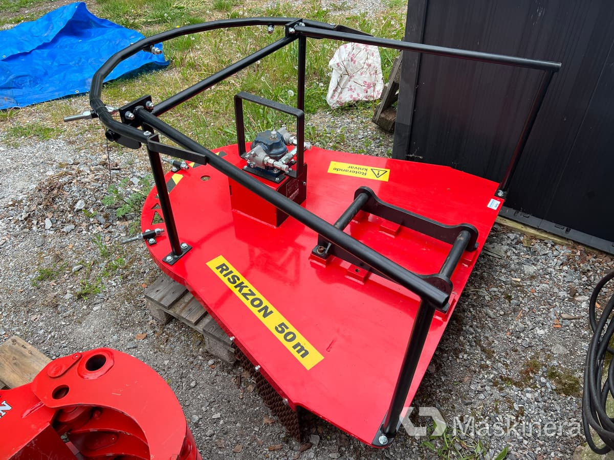 Slyröjare Burträsk Legomekaniska 1200A S45 - Pļaujmašīna-smalcinātājs/ Mulčētājs: foto 5 Slyröjare Burträsk Legomekaniska 1200A S45 - Pļaujmašīna-smalcinātājs/ Mulčētājs: foto 5