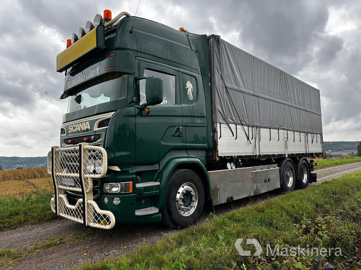 Spannmålsbil Scania R580 - Kravas automašīna ar tentu: foto 1 Spannmålsbil Scania R580 - Kravas automašīna ar tentu: foto 1