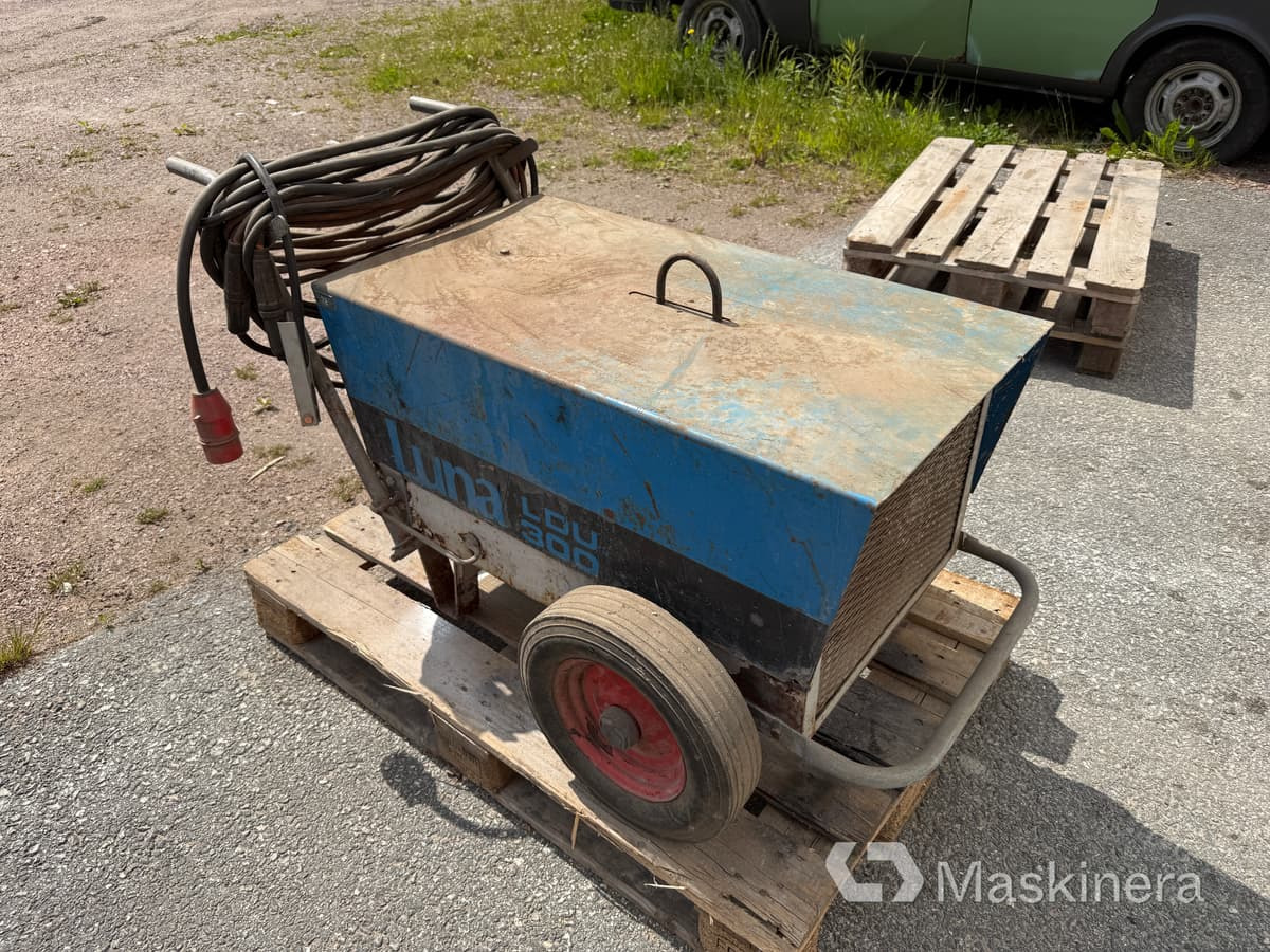 Svets Luna LDU 300 (rep.objekt) - Metināšanas iekārtas: foto 1 Svets Luna LDU 300 (rep.objekt) - Metināšanas iekārtas: foto 1