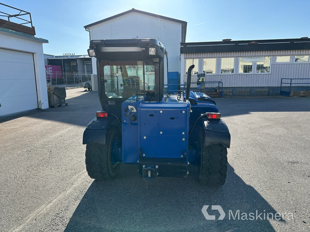 Teleskoplastare Merlo P27.6 Plus - Teleskopiskais iekrāvējs: foto 4 Teleskoplastare Merlo P27.6 Plus - Teleskopiskais iekrāvējs: foto 4
