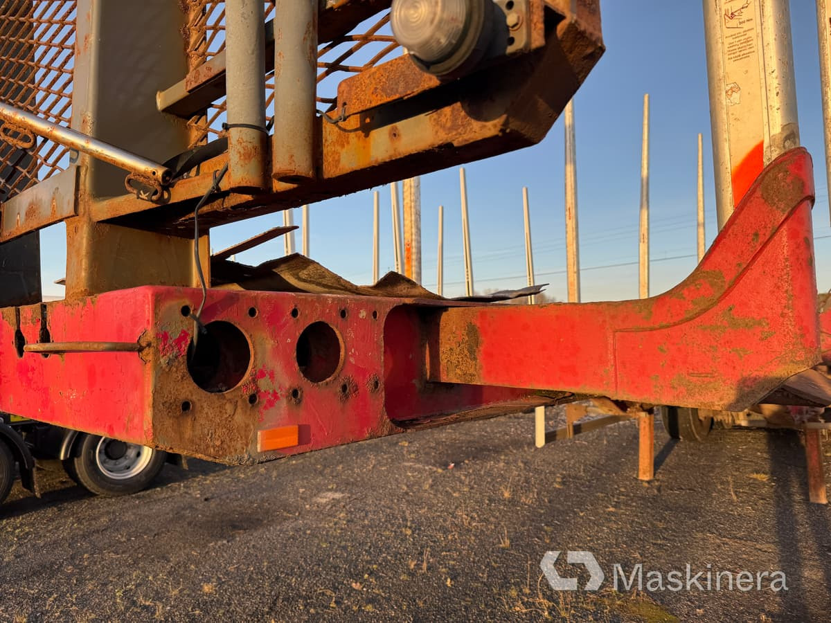 Kokvedēja puspiekabe Timmerlink Parator CV 17-24 (Rep.objekt): foto 9 Kokvedēja puspiekabe Timmerlink Parator CV 17-24 (Rep.objekt): foto 9