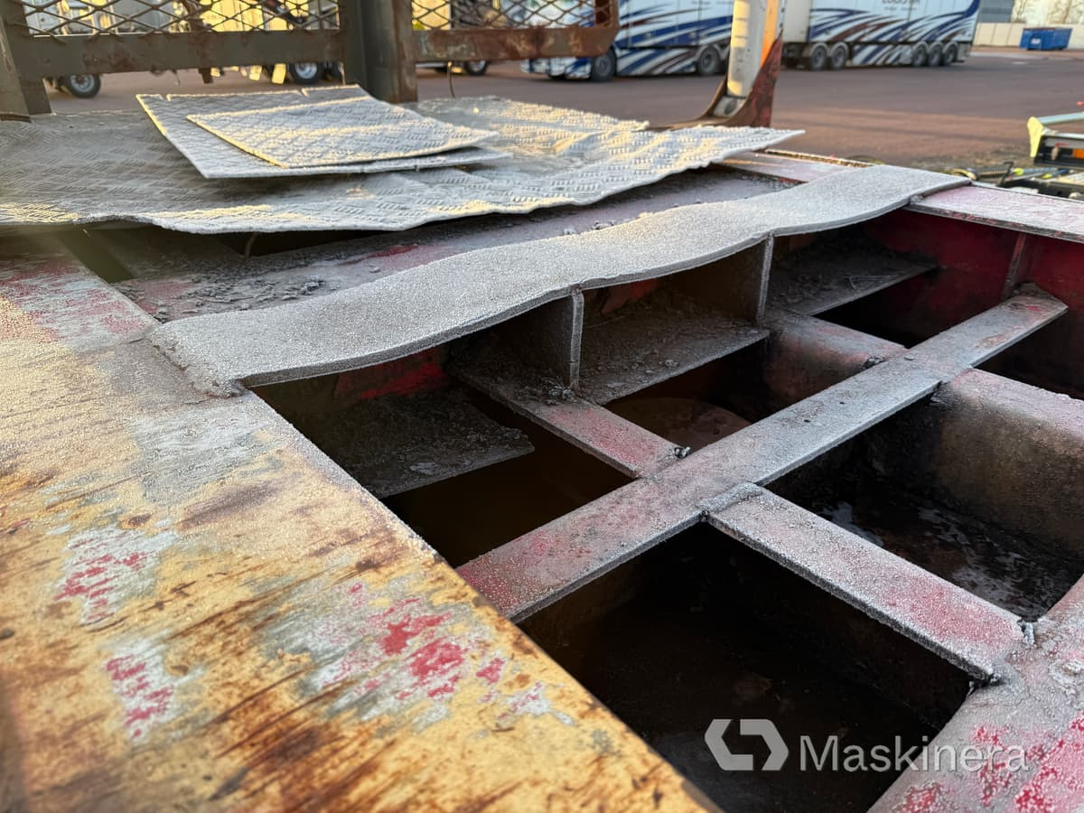 Kokvedēja puspiekabe Timmerlink Parator CV 17-24 (Rep.objekt): foto 18 Kokvedēja puspiekabe Timmerlink Parator CV 17-24 (Rep.objekt): foto 18