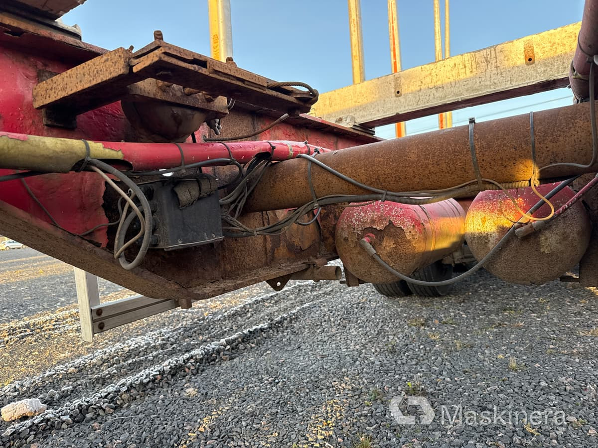 Kokvedēja puspiekabe Timmerlink Parator CV 17-24 (Rep.objekt): foto 50 Kokvedēja puspiekabe Timmerlink Parator CV 17-24 (Rep.objekt): foto 50