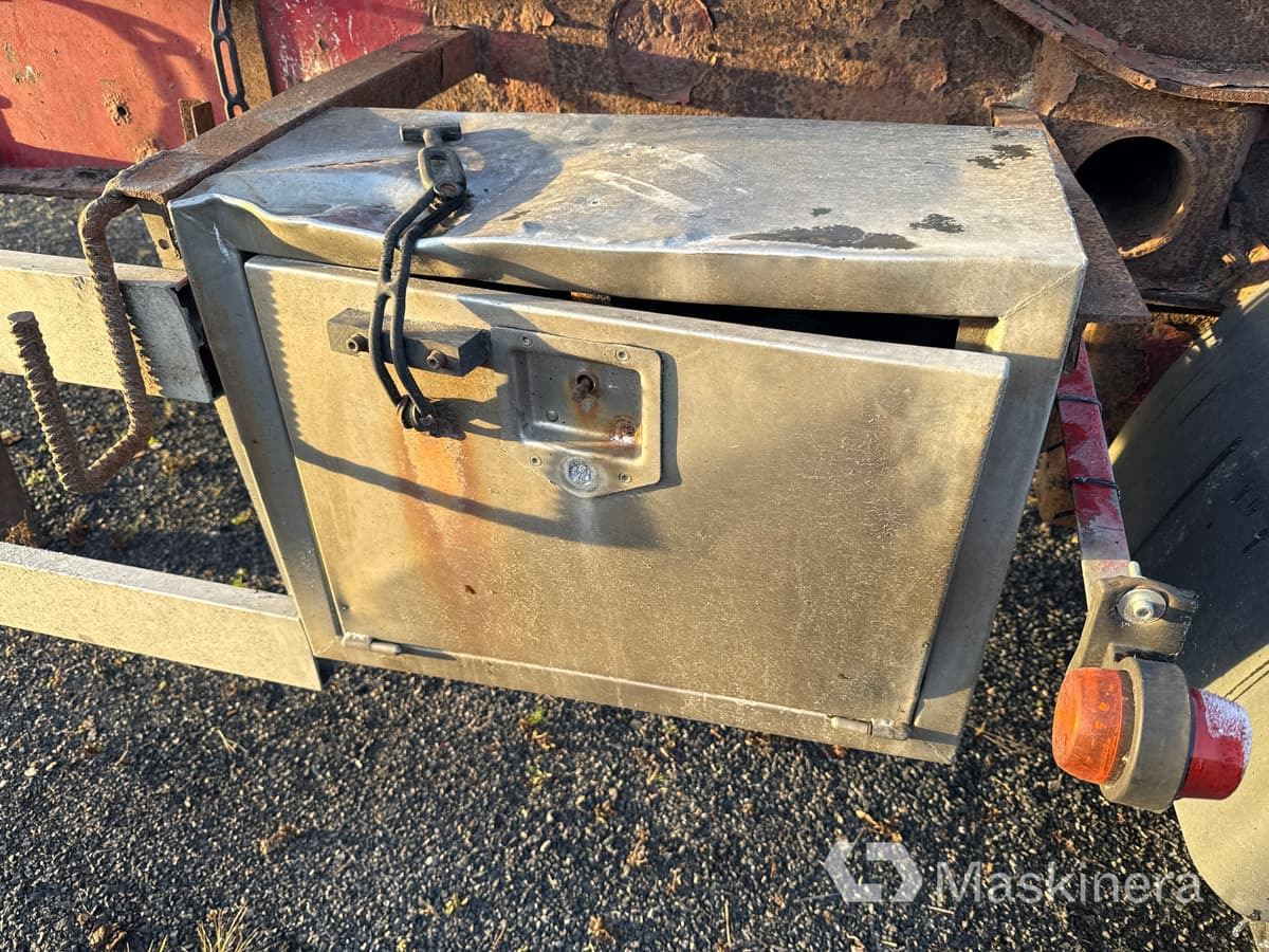 Kokvedēja puspiekabe Timmerlink Parator CV 17-24 (Rep.objekt): foto 23 Kokvedēja puspiekabe Timmerlink Parator CV 17-24 (Rep.objekt): foto 23