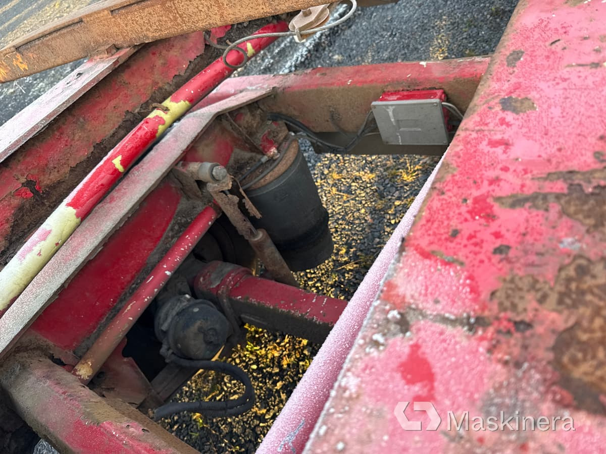 Kokvedēja puspiekabe Timmerlink Parator CV 17-24 (Rep.objekt): foto 43 Kokvedēja puspiekabe Timmerlink Parator CV 17-24 (Rep.objekt): foto 43