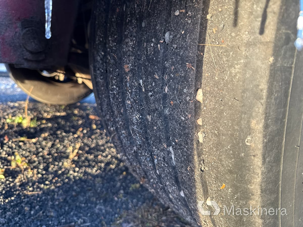 Kokvedēja puspiekabe Timmerlink Parator CV 17-24 (Rep.objekt): foto 38 Kokvedēja puspiekabe Timmerlink Parator CV 17-24 (Rep.objekt): foto 38