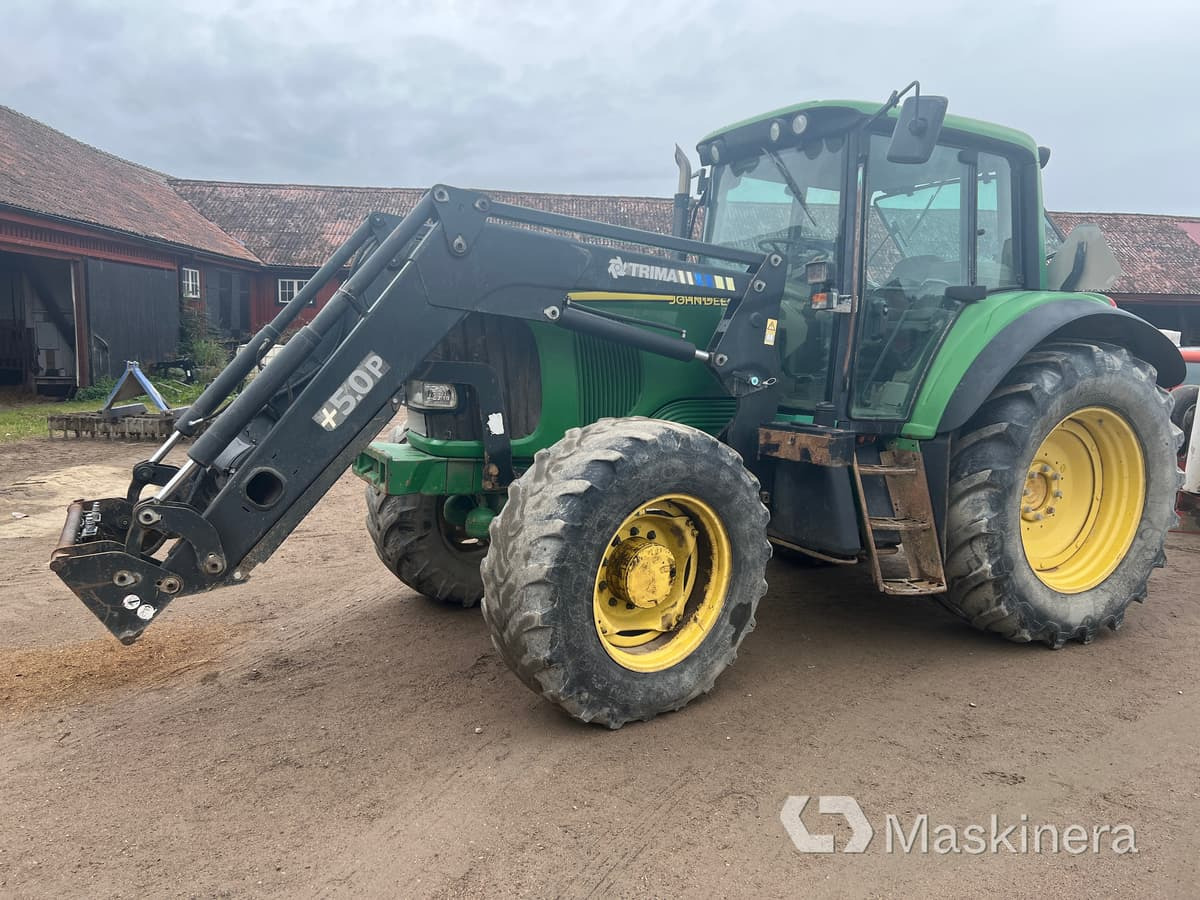 Traktors Traktor John Deere 6620 med lastare: foto 1