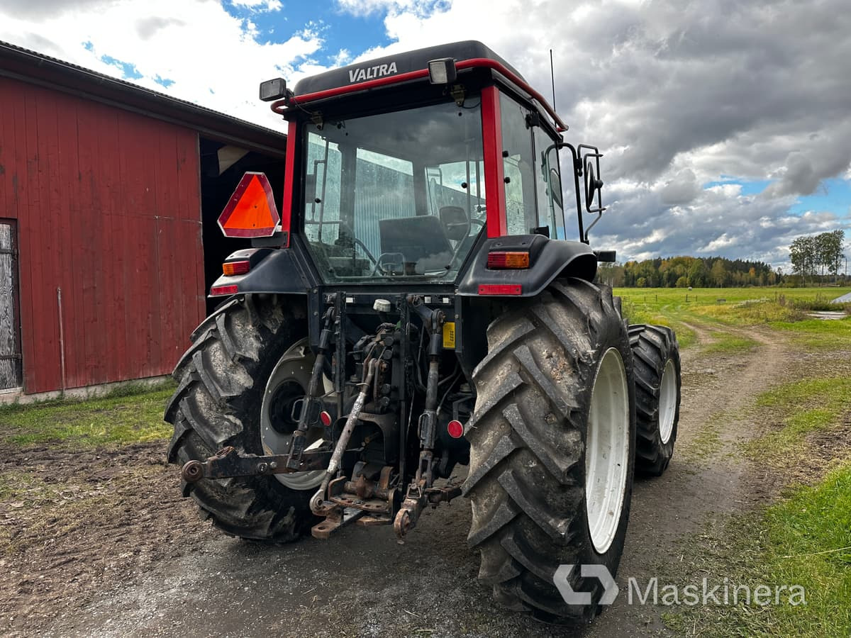 Traktor Valmet 700 - Traktors: foto 5 Traktor Valmet 700 - Traktors: foto 5